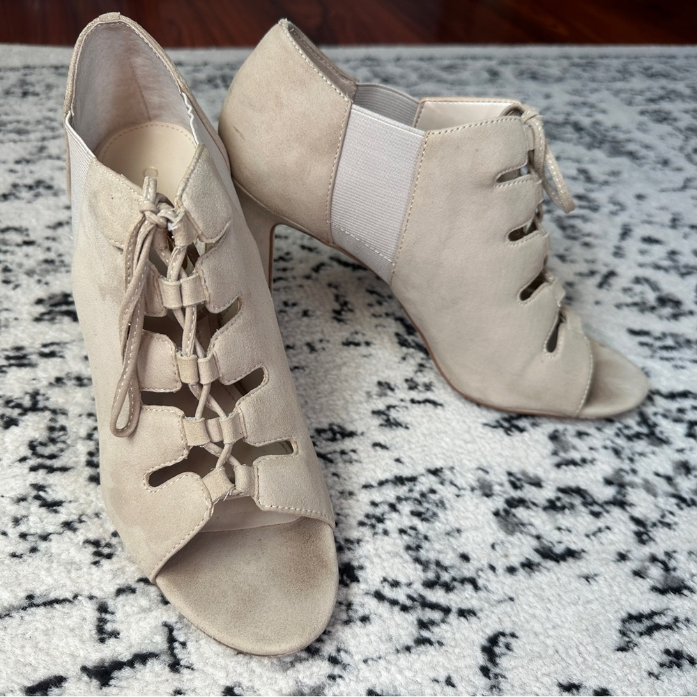 Calvin Klein Lace-Up Heels Beige US Size 9M